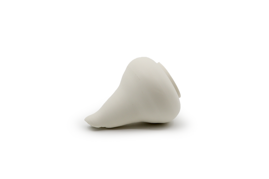 White Vase [ˈvaːzə]